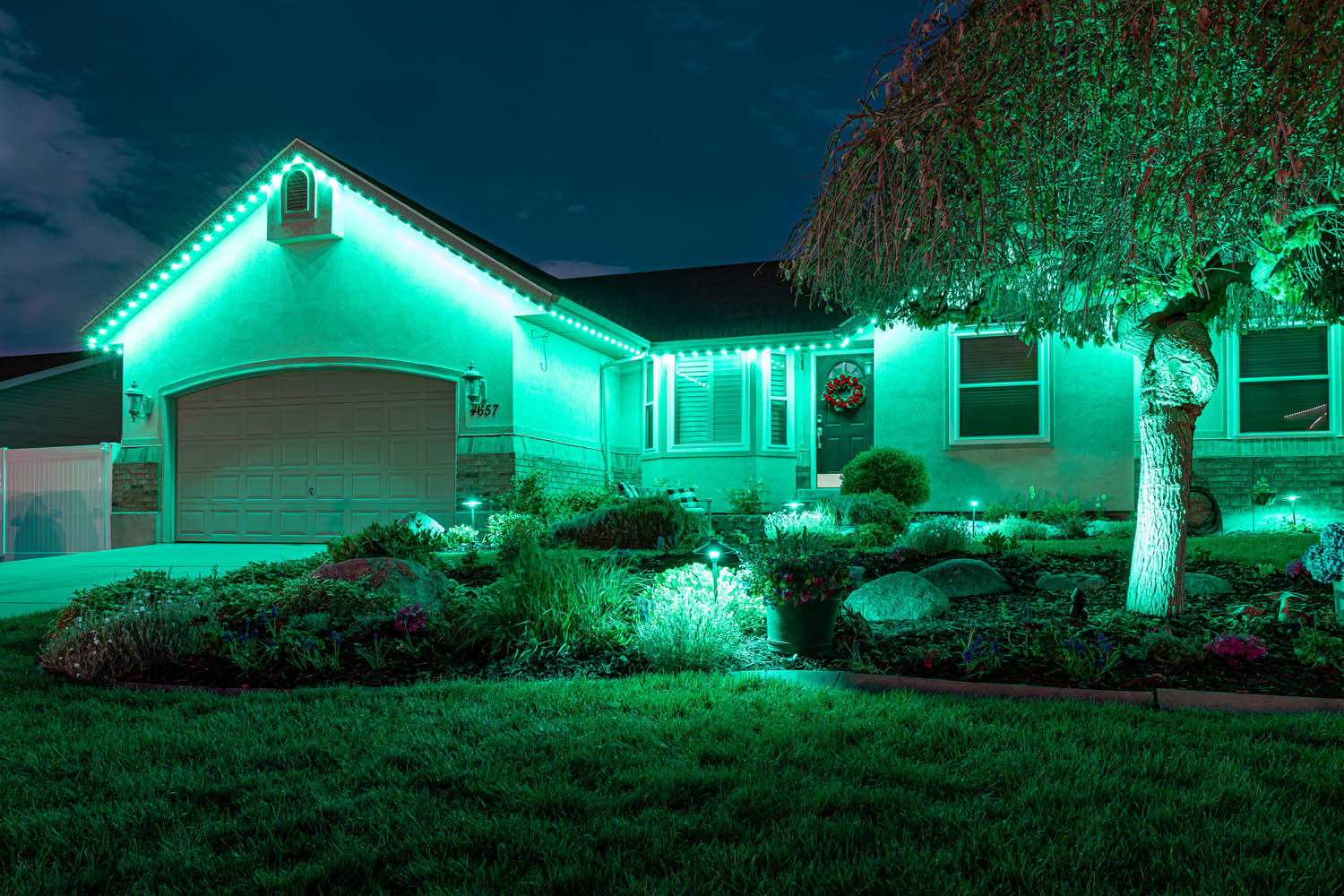 Trimlight Landscape Lighting Chicago | Permanent LED Landscape Lights